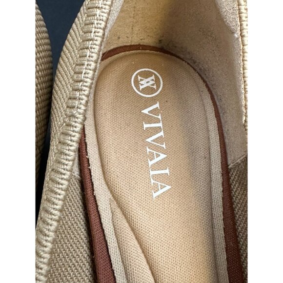 Vivaia Beige Kitten Heel Pumps Womens Size 6.5 EU 37 Almont Pointed Toe - Picture 8 of 10